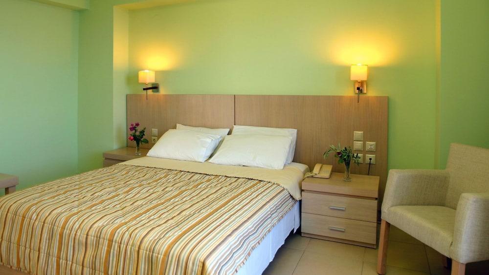 Skiathos Club Hotel & Suites فاسيلياس المظهر الخارجي الصورة