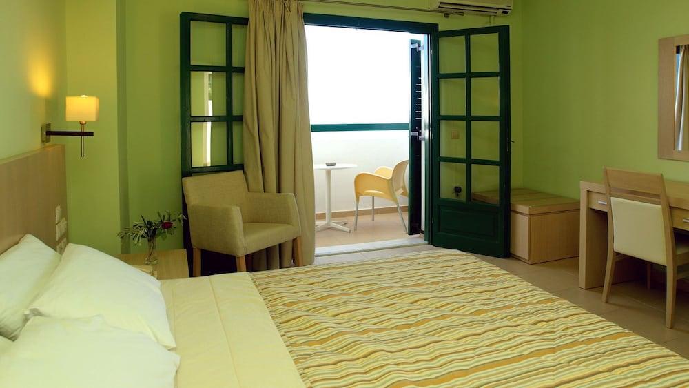 Skiathos Club Hotel & Suites فاسيلياس المظهر الخارجي الصورة