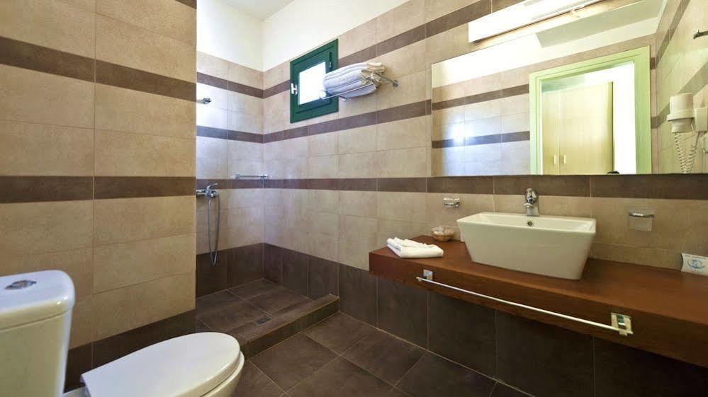 Skiathos Club Hotel & Suites فاسيلياس المظهر الخارجي الصورة